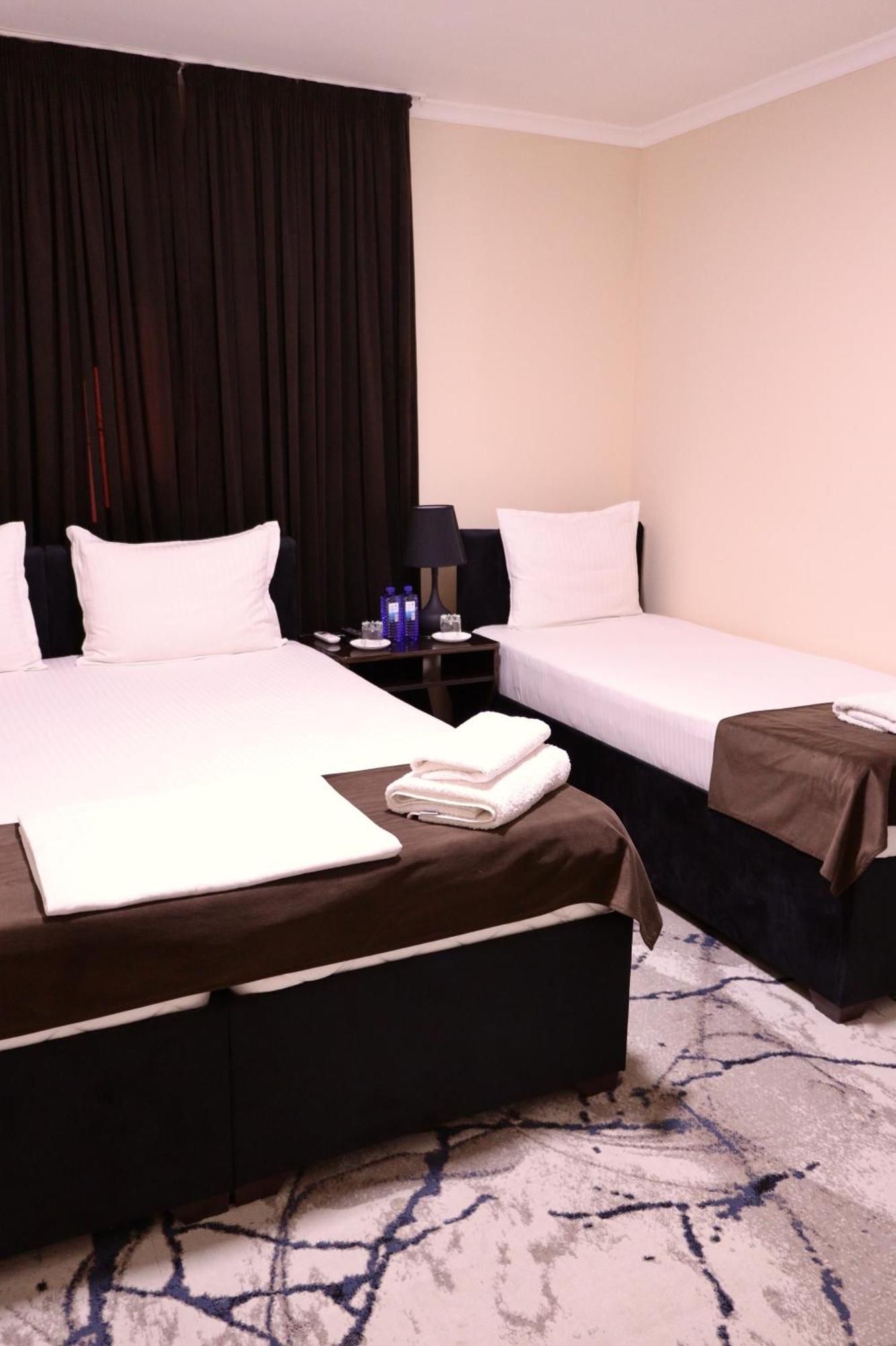 בוקורו Al Bukhari Boutique Hotel מראה חיצוני תמונה